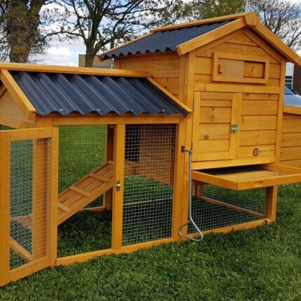 5ft Ark Chicken Coop - Nest Box